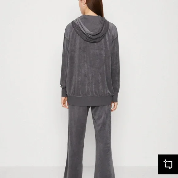 NIKE WOMEN’S GRAY TERRY HOODIE MEDIUM OVERSIZED - Picture 4 of 7